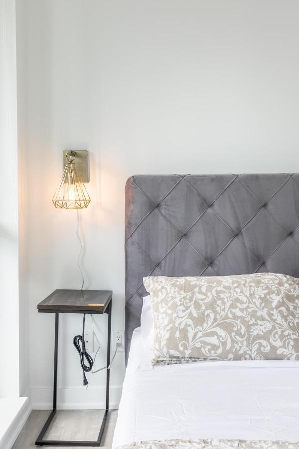 Luxury 2 Bedroom In The Heart Of Entertainment District W/ Cn Tower View Τορόντο Εξωτερικό φωτογραφία