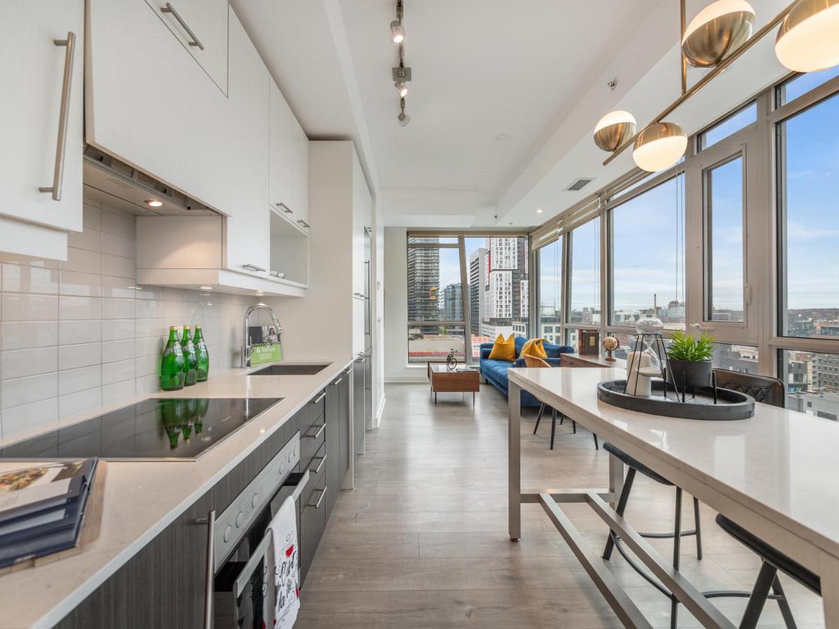 Luxury 2 Bedroom In The Heart Of Entertainment District W/ Cn Tower View Τορόντο Εξωτερικό φωτογραφία